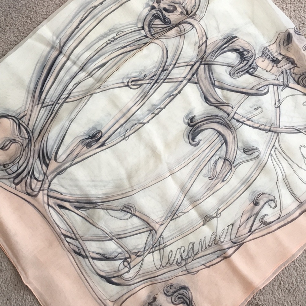 Alexander McQueen scarf